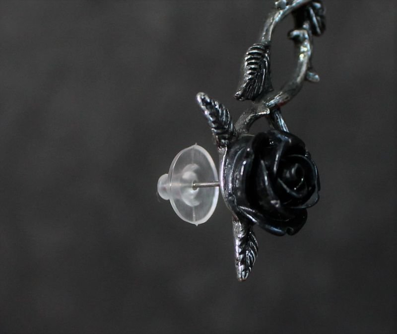 Wild Black Rose Ear Wrap/フックピアス【Alchemy Gothic】 | Spider