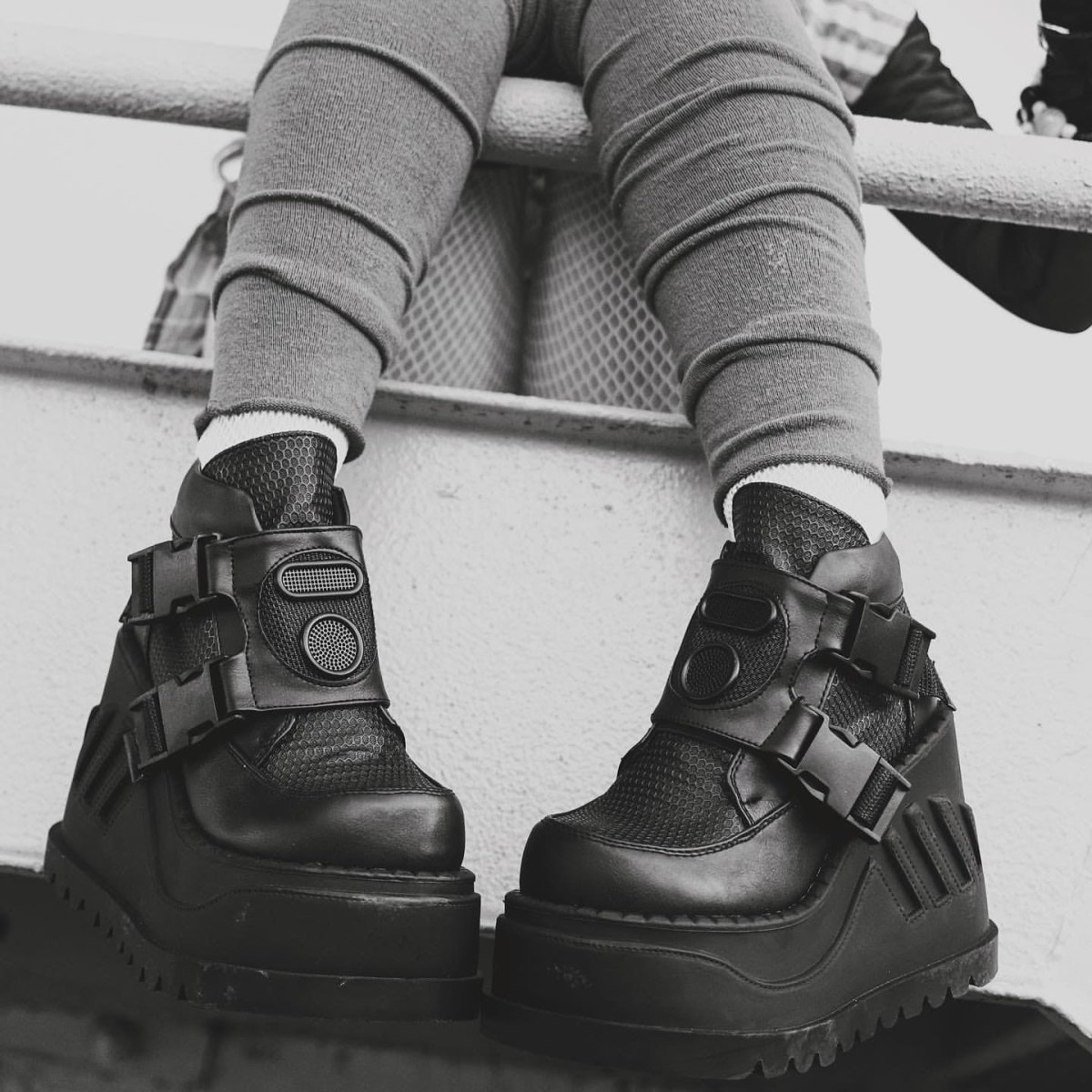 画像11: [取り寄せ]STOMP-15 / 厚底スニーカー【DEMONIA】 (11)