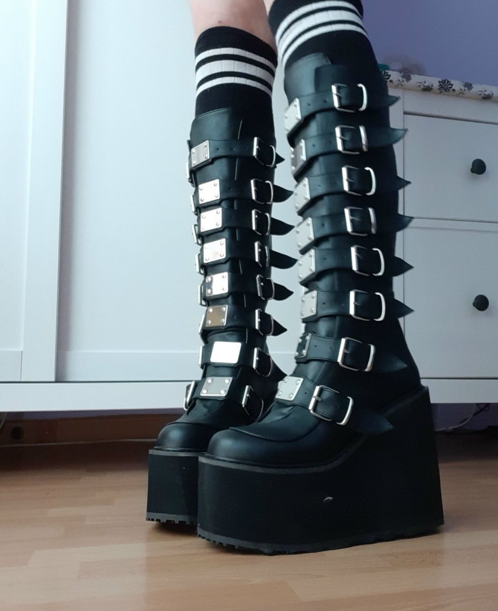 画像10: [取り寄せ]SWING-815 / バックル厚底ブーツ【DEMONIA】 (10)