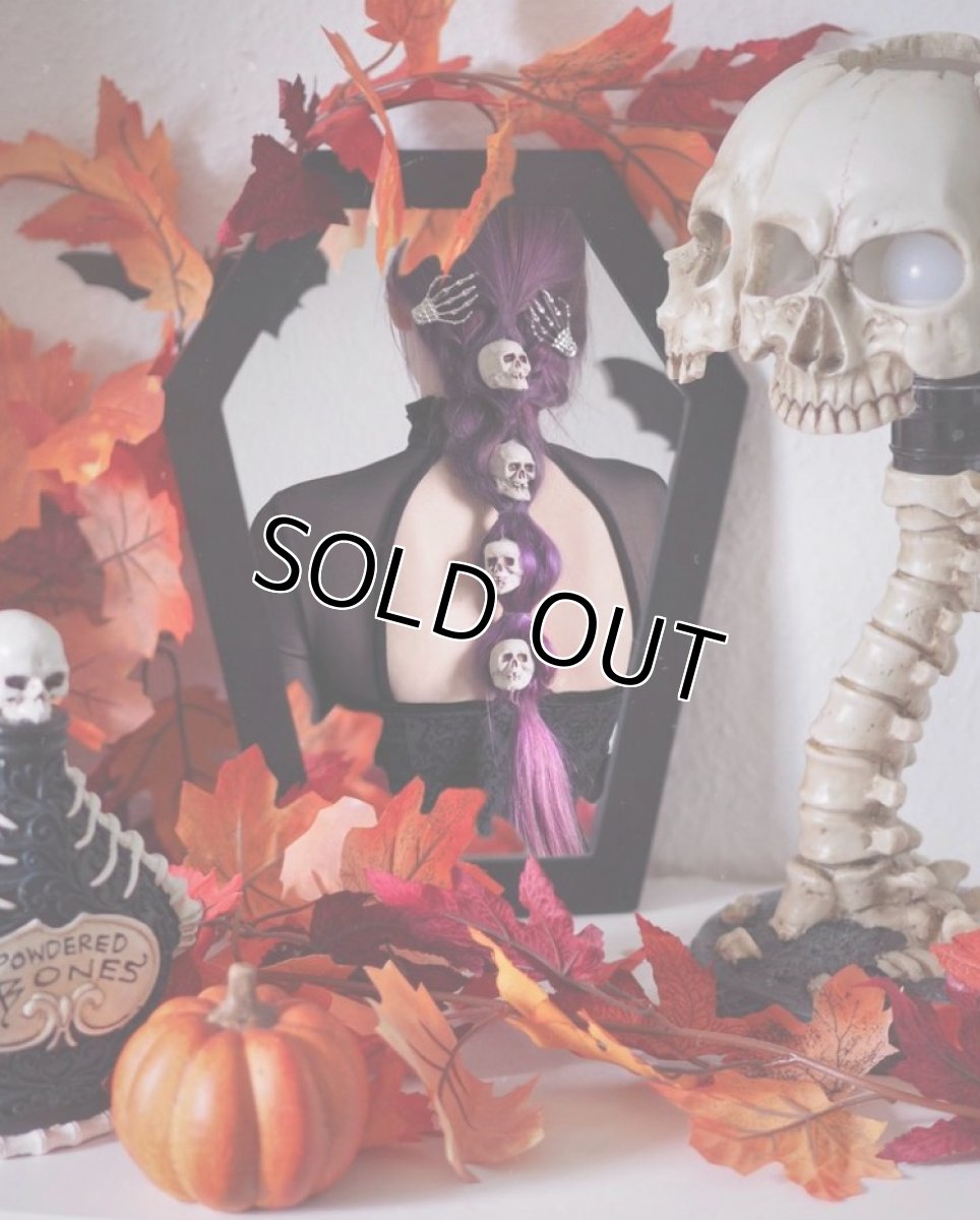 画像6: Atrocity 37.5cm / 死の象徴 -骸骨と背骨- / スタンドライト【NEMESIS NOW】 (6)