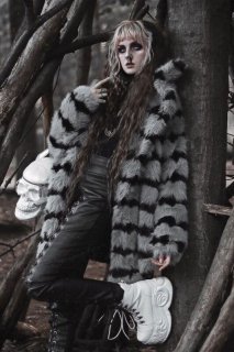 KILL STAR ベロアコート KILLSTAR / Midnight Sun Coat コート（KSRA007041） - QOOZA