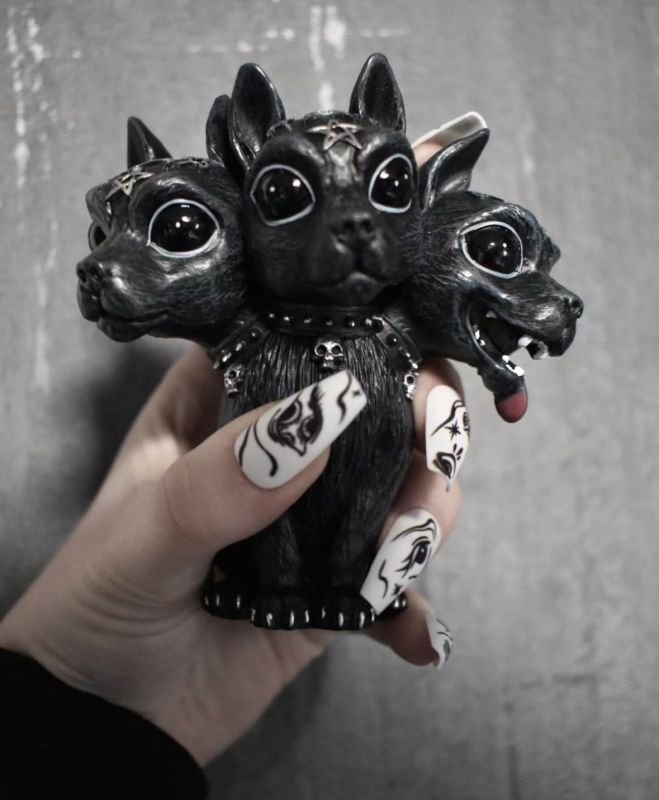 Diabarkus 10.5cm / オーナメント【NEMESIS NOW】 | Spider Rock Web