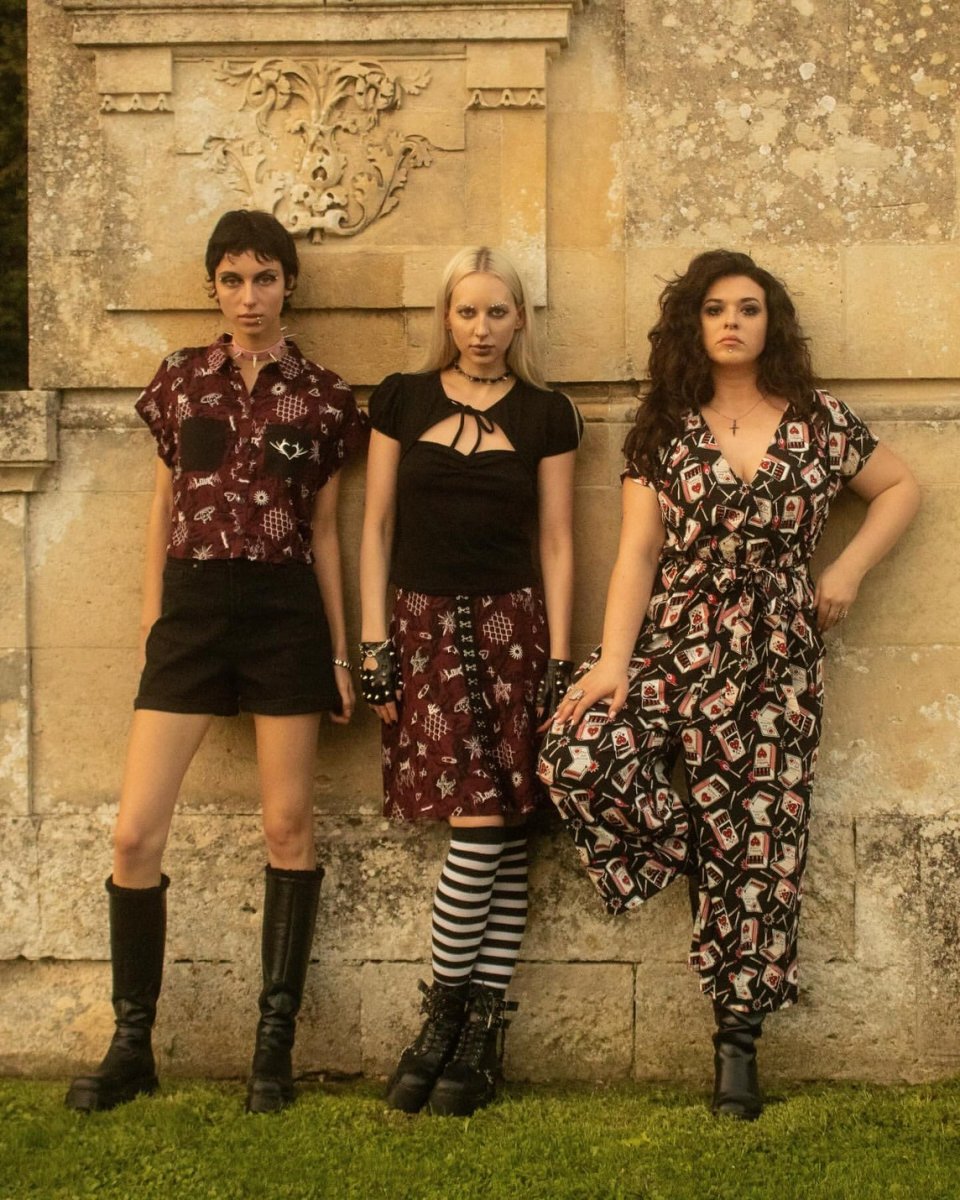 画像10: ✨期間限定予約✨Doomed Shirt / トップス【HELL BUNNY】 (10)