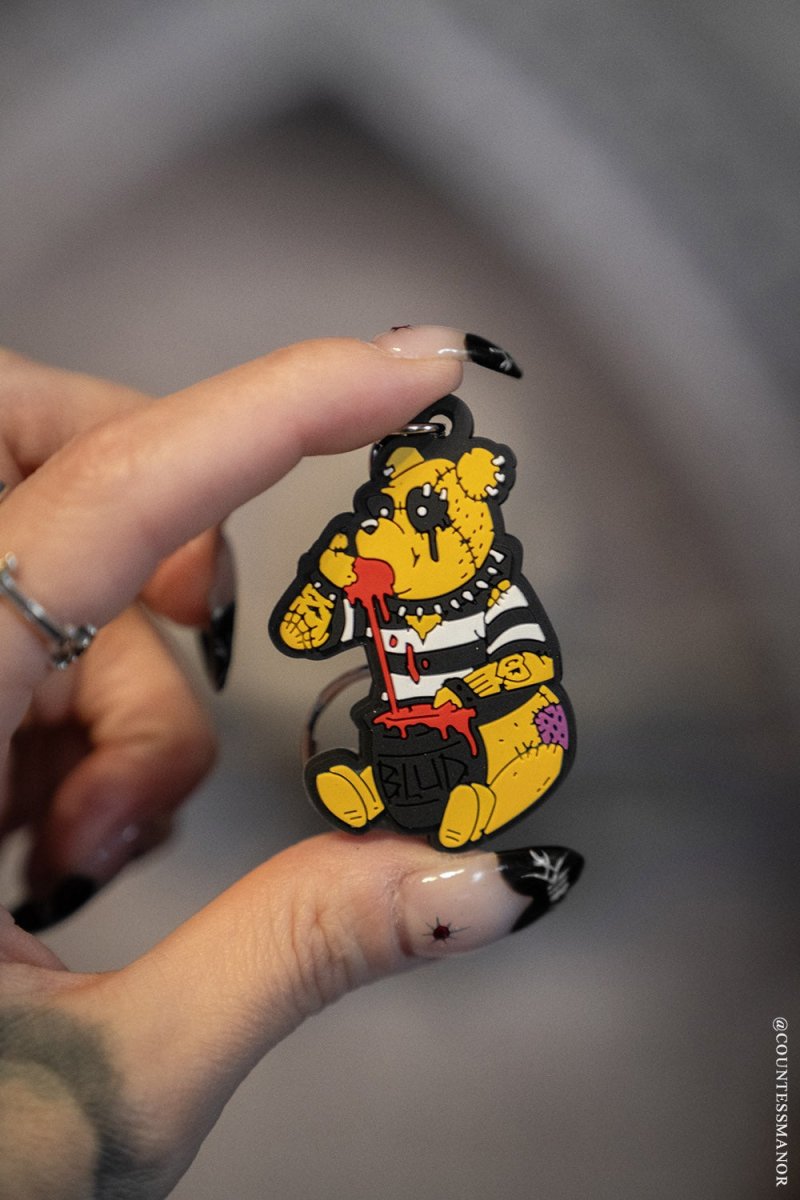 画像2: Winnie The Pooh's Bloody Honey Keychain / キーホルダー【VampireFreaks】 (2)