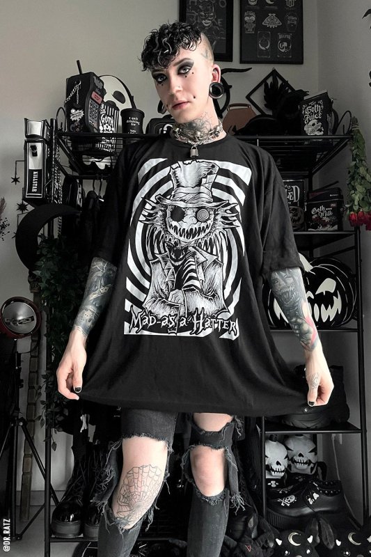 Mad as a Hatter Tee / Tシャツ【VampireFreaks】 | Spider Rock Web