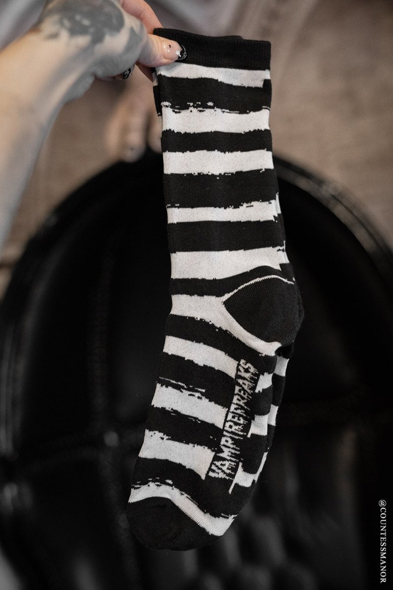 画像1: Creepy Crew Socks / Bone x Black Stripes / ソックス【VampireFreaks】 (1)