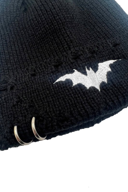 Distressed Pierced Beanie / White Bat / ビーニー【VampireFreaks