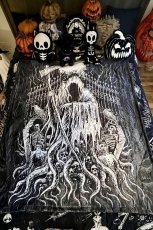 画像3: Dark Force Reaper Throw Blanket / ブランケット【VampireFreaks】 (3)