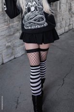 画像1: Fishnet Garter Thigh High Socks / Black x White / ニーハイソックス【VampireFreaks】 (1)