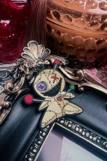 画像2: Voodoo Doll Keychain / キーホルダー【VampireFreaks】 (2)