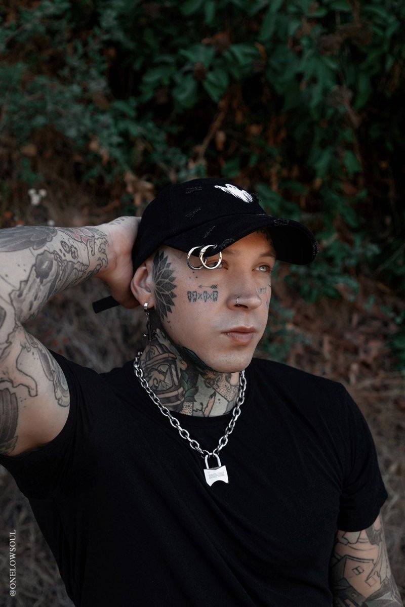 画像4: Ghost Pierced Baseball Cap / キャップ【VampireFreaks】 (4)