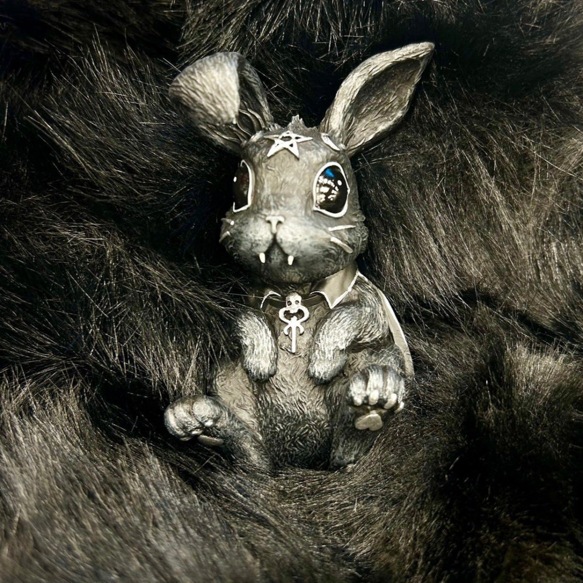 画像9: Bunerius 9.7cm / 黒ウサギ / オーナメント【NEMESIS NOW】 (9)