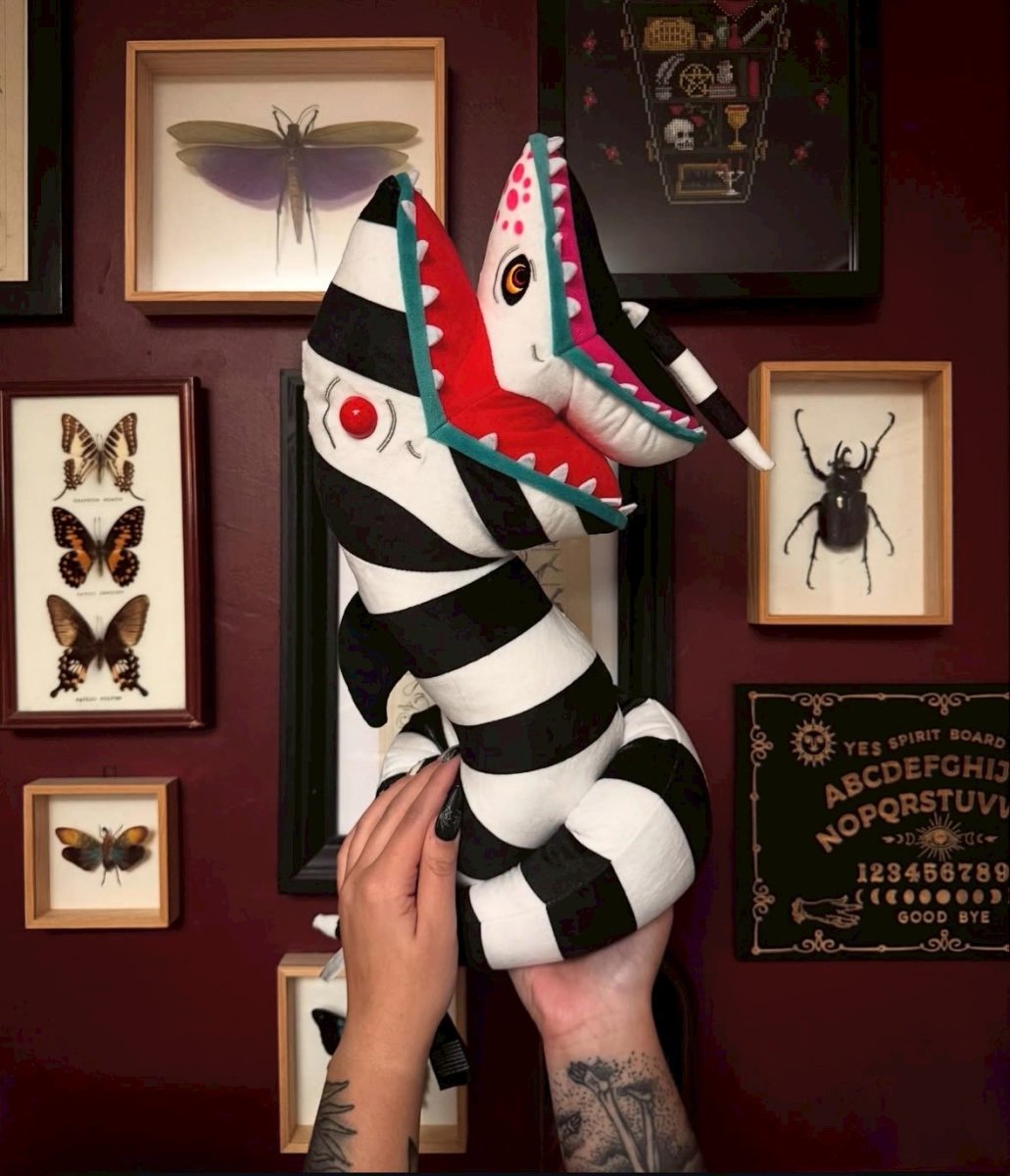 画像6: Sandworm Plush Toy / ぬいぐるみ【KILL STARxBEETLEJUICE】 (6)