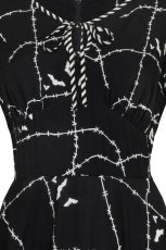 画像8: 🔥SALE🔥Stitches Midi Dress / ワンピース【HELL BUNNY】 (8)