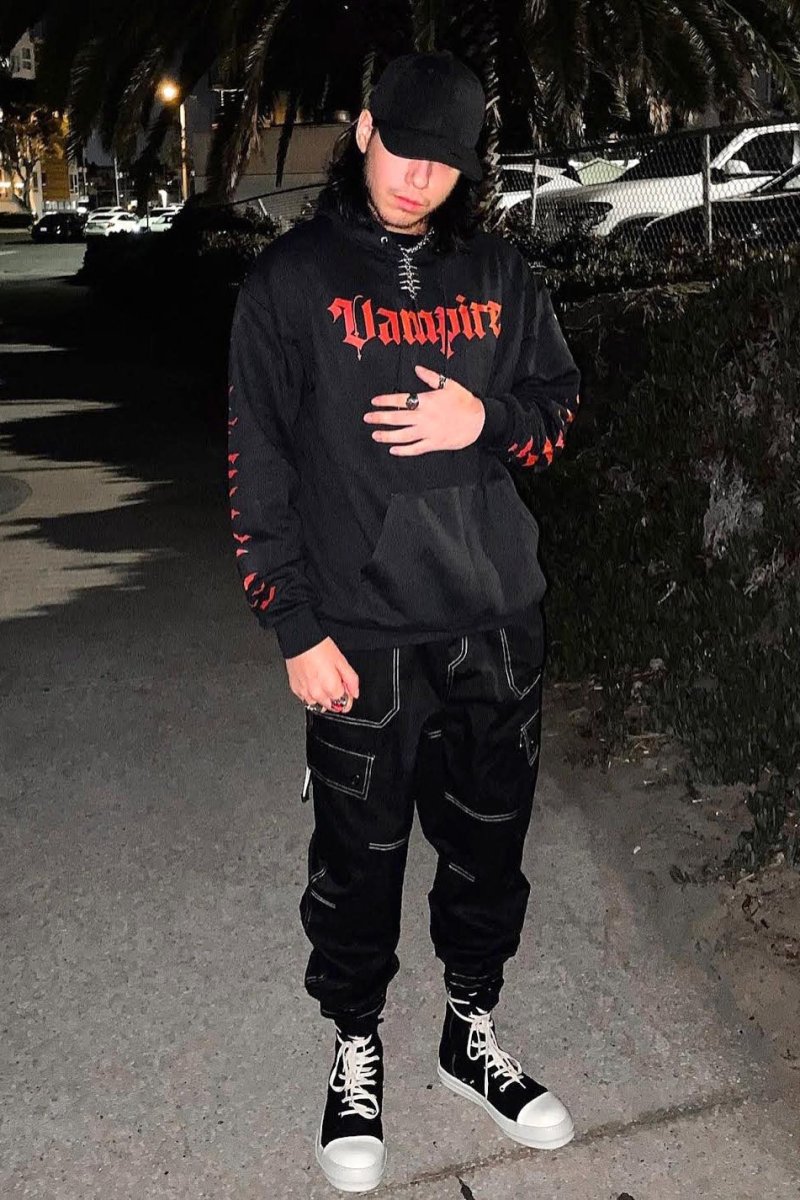 画像12: I'm a Vampire Hoodie / 我は不死、吸血鬼 / パーカー【VampireFreaks】 (12)