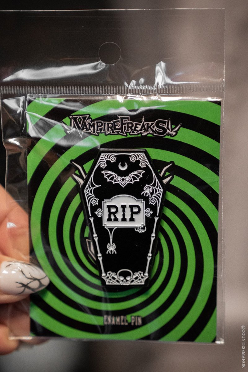 画像1: RIP Coffin Enamel Pin / 棺 / ピン【VampireFreaks】 (1)