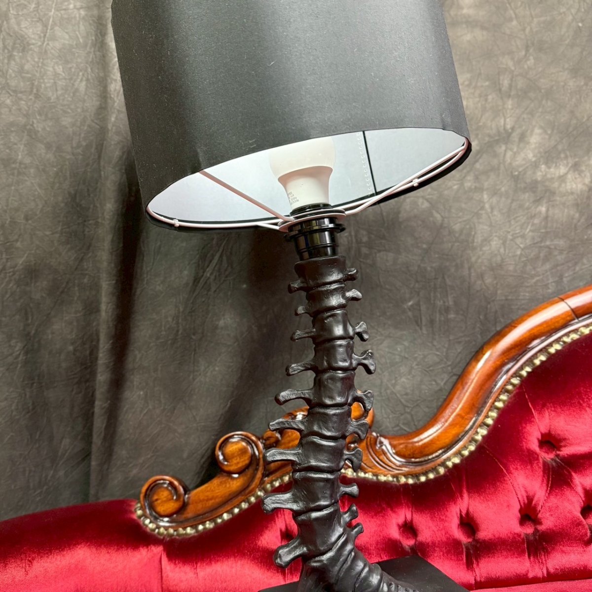 画像12: Vertebrae Table Lamp / 背骨テーブルランプ【NEMESIS NOW】 (12)