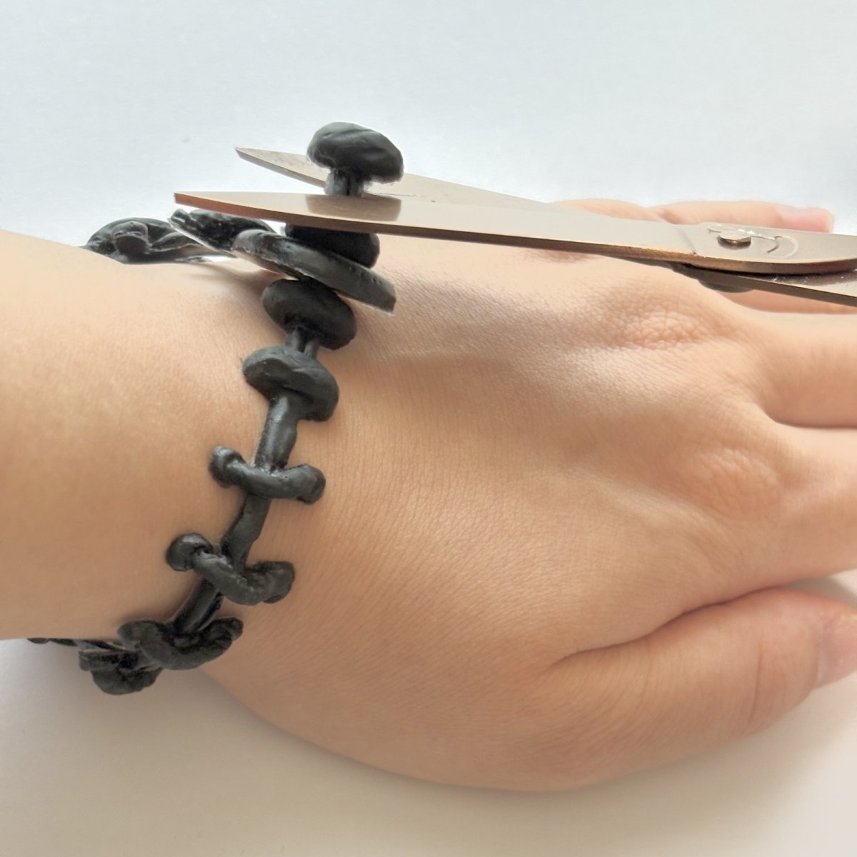 画像8: 縫い痕ブレスレット / Black×Purple (8)