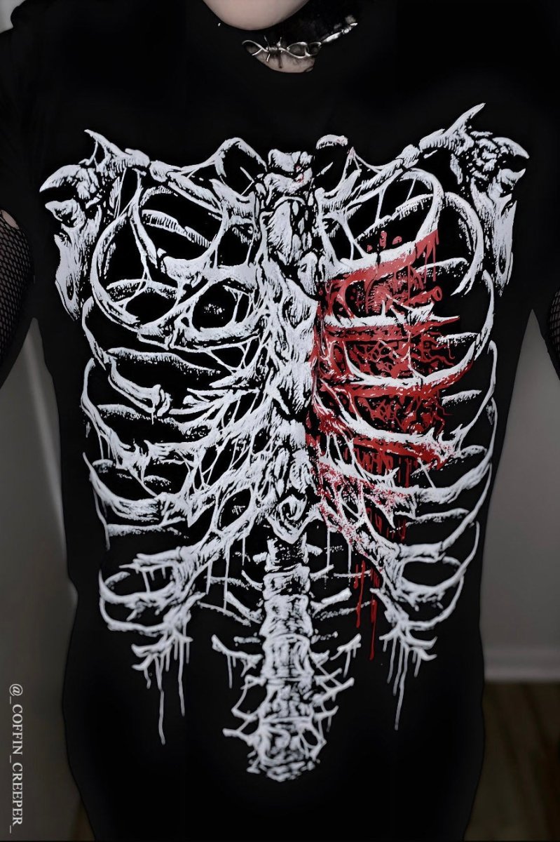 画像2: Bleeding Heart Skeleton / 心臓を蝕む血の影 / Ｔシャツ【VampireFreaks】 (2)