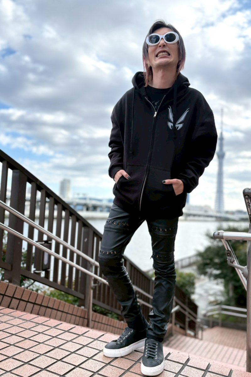 画像2: Killromi Hoodie / キルロミ / ZIPパーカー【VampireFreaks】 (2)