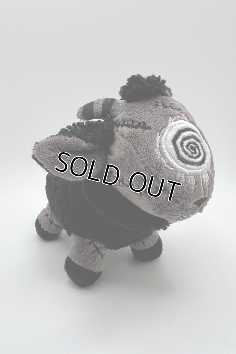 画像7: Black Sheep of the Family Plush Keychain / ぬいぐるみキーホルダー【VampireFreaks】 (7)