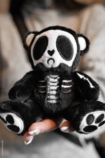 画像4: ⚡期間限定SALE⚡Grumpy Bones Bear Plush Keychain / ぬいぐるみキーホルダー【VampireFreaks】 (4)