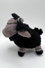 画像9: ⚡期間限定SALE⚡Black Sheep of the Family Plush Keychain / ぬいぐるみキーホルダー【VampireFreaks】 (9)