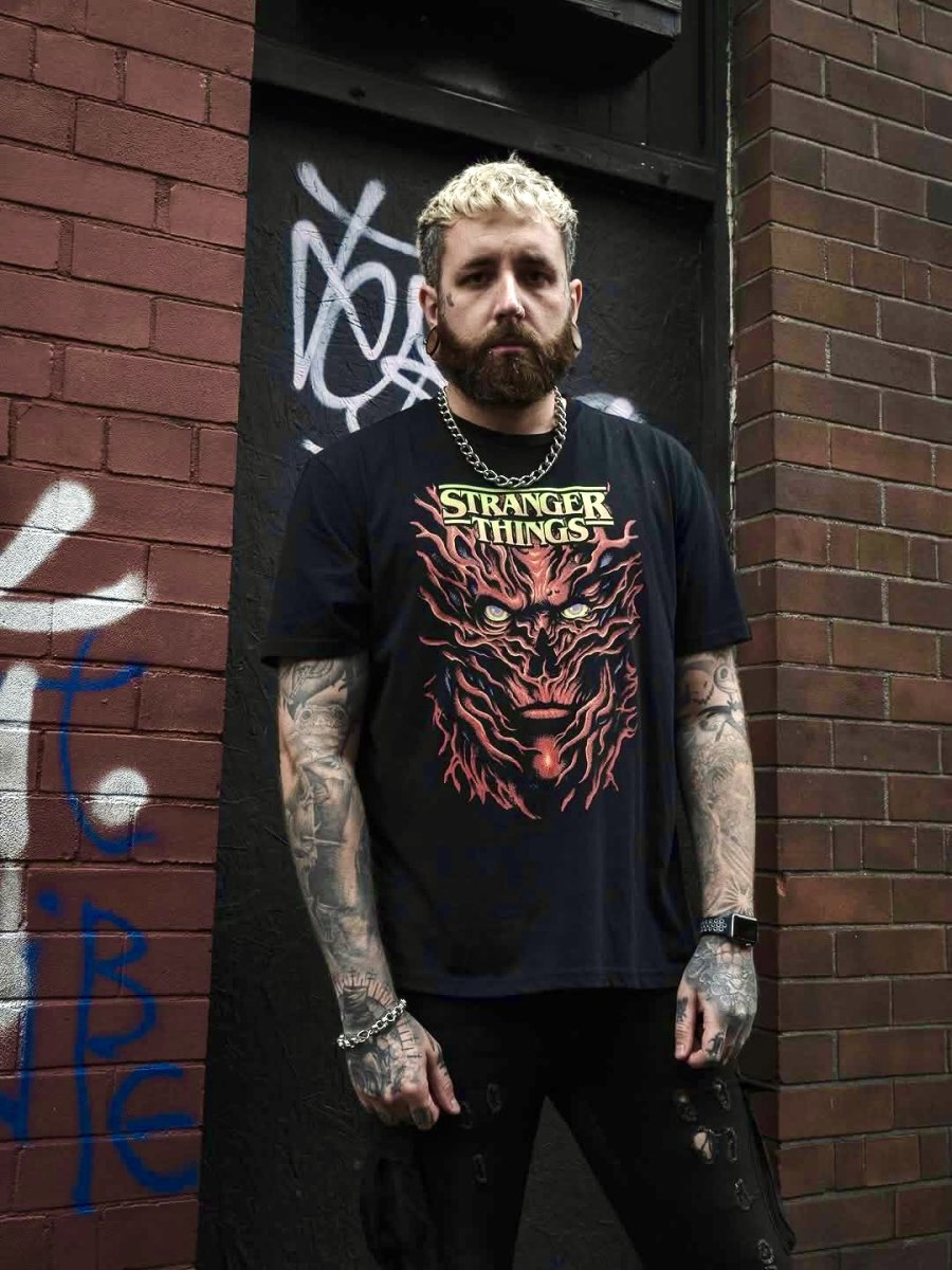 画像4: VECNA POSTERISED / STRANGER THINGS / Ｔシャツ【SPIRAL DIRECT】 (4)