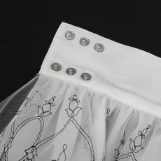 画像9: Black Thread Embroidered White Gothic oversleeves / 付け袖【Devil Fashion】 (9)