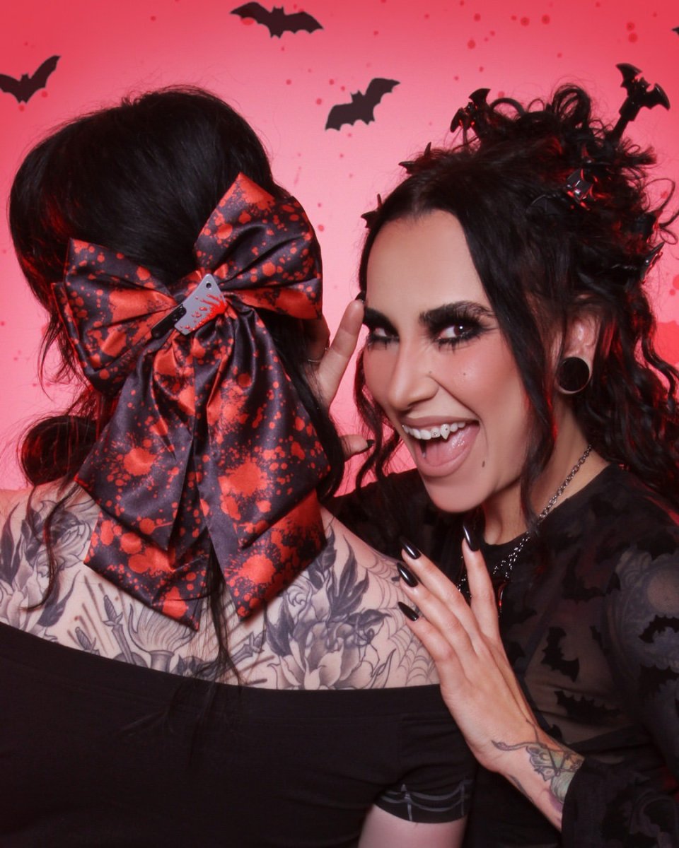 画像5: Blood Splatter Cleaver Satin Hair Bow / Black / ヘアクリップ【KREEPSVILLE 666】 (5)