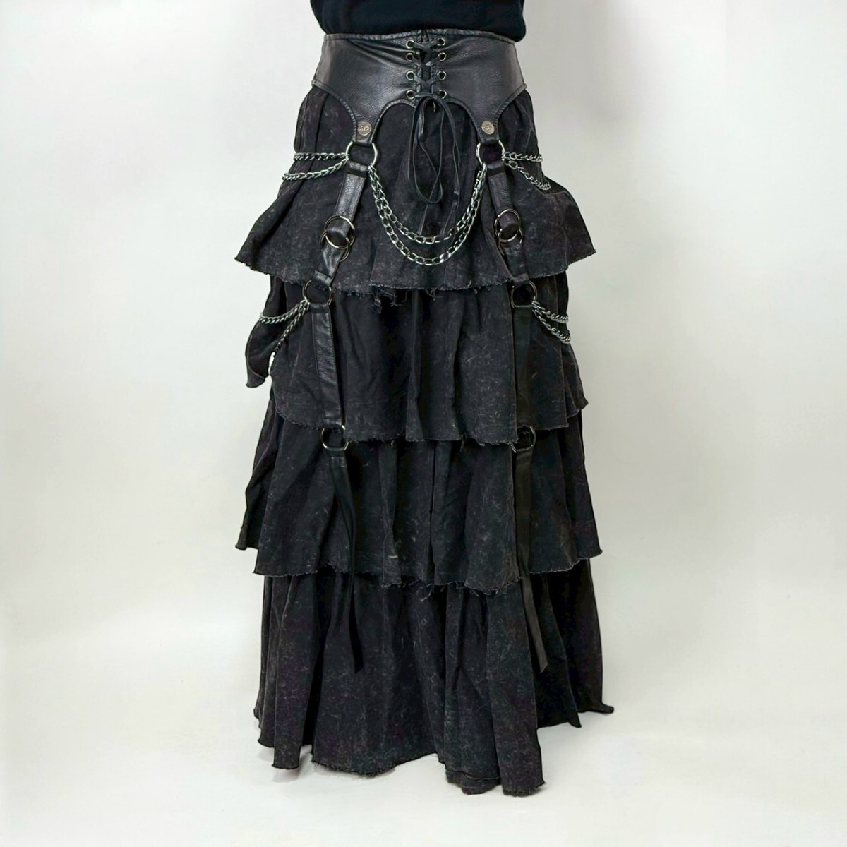 画像2: Punk distressed long tiered skirt / スカート【Devil Fashion】 (2)