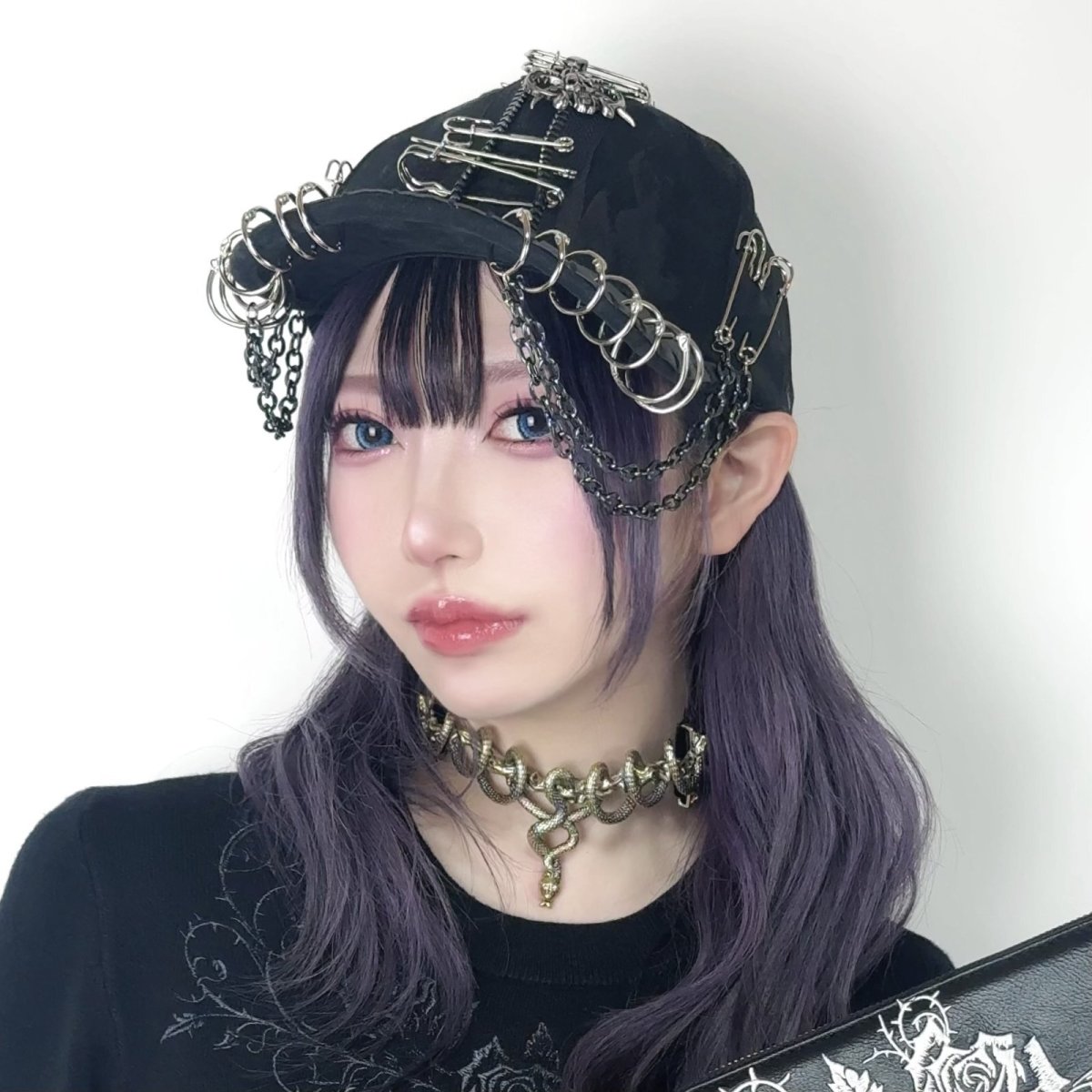 画像2: Punk hand-painted safety pin baseball cap / キャップ【Devil Fashion】 (2)