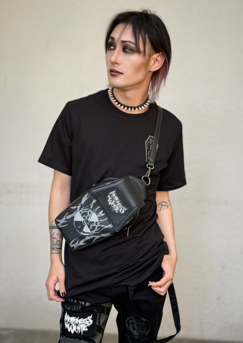 画像2: Toxic Coffin Cross Body Bag / 毒棺 / ボディバッグ【KILL STAR x MIW】 (2)