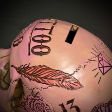 画像11: Tattoo Fund (Pink) / 貯金箱【NEMESIS NOW】 (11)