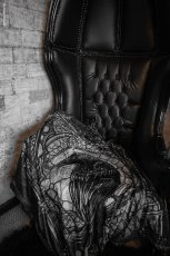 画像5: Cathedral Crow Throw Blanket / ブランケット【VampireFreaks】 (5)