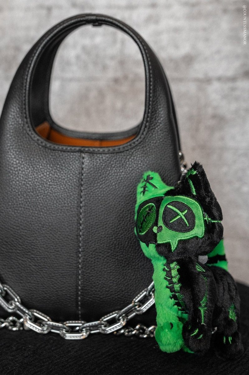 画像1: Frankenkitty Plush Keychain / ぬいぐるみキーホルダー【VampireFreaks】 (1)