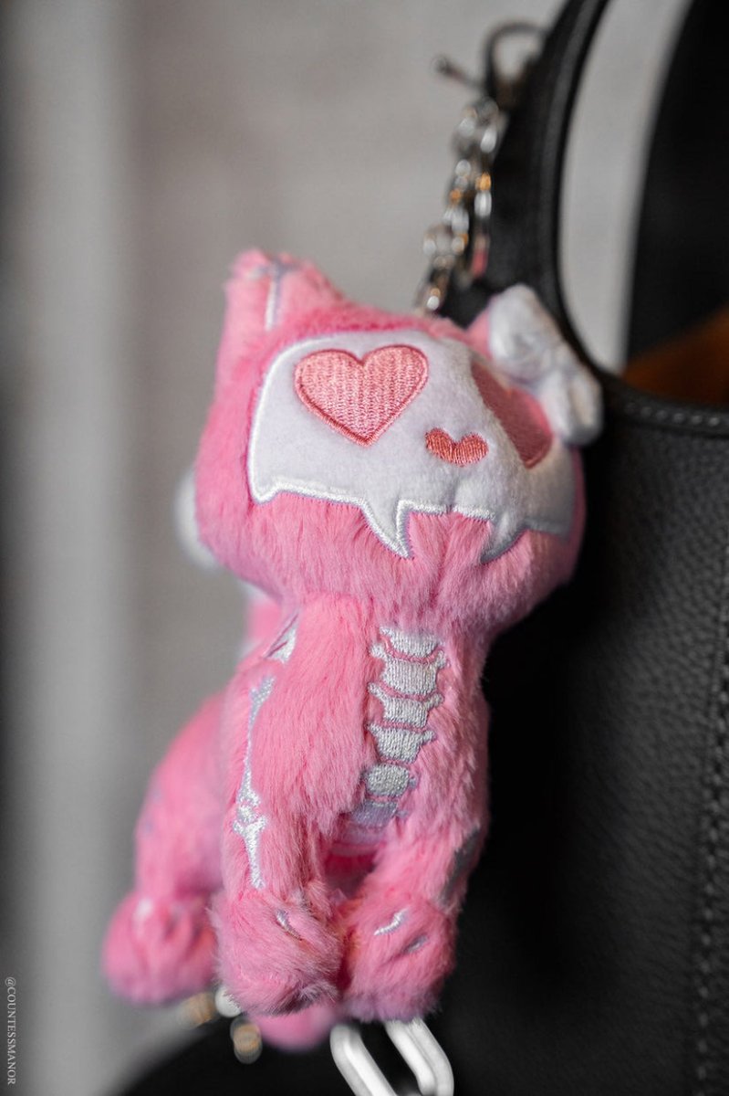画像2: 🌸数量限定🌸Smitten Kitten Plush Keychain / ぬいぐるみキーホルダー【VampireFreaks】 (2)
