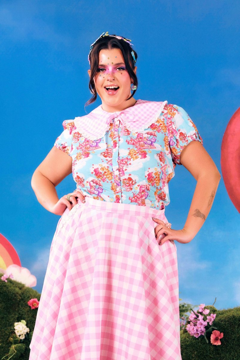 画像1: ✨期間限定予約✨Picnic Bear Blouse / ブラウス【HELL BUNNY x Care Bears】 (1)