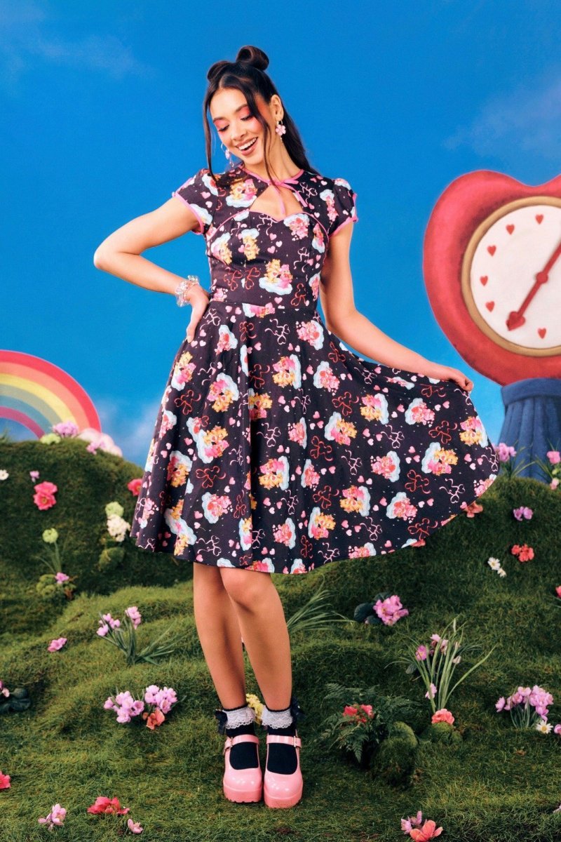 画像1: ✨期間限定予約✨Tenderheart Dress / ワンピース【HELL BUNNY x Care Bears】 (1)