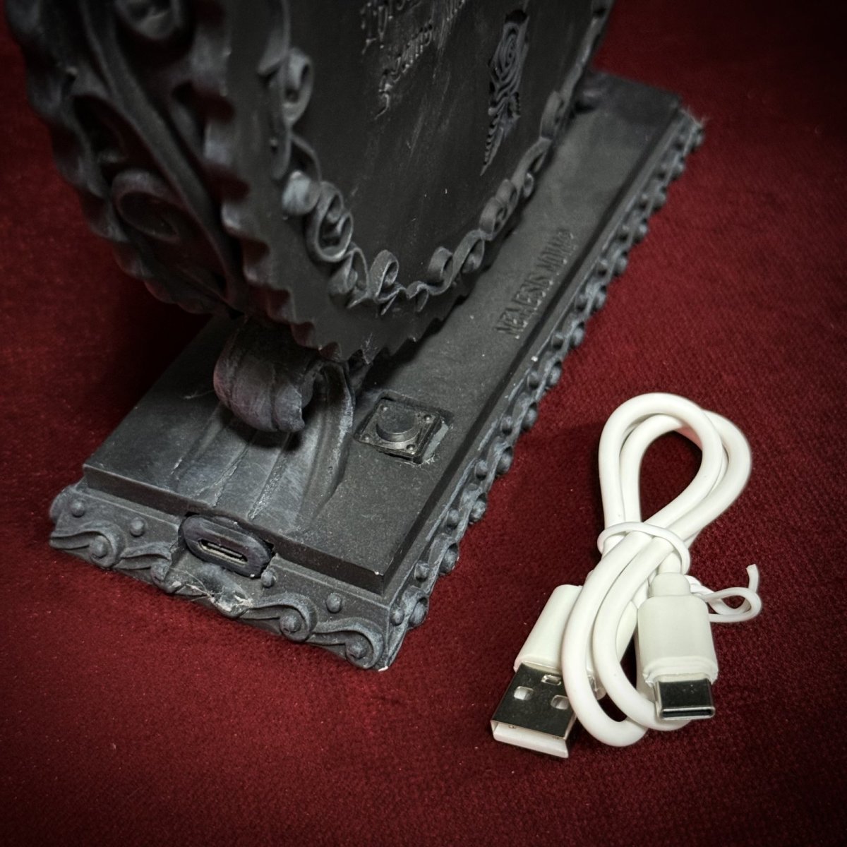 画像9: Deaths Embrace Lamp / 死者の灯 / ランプ【NEMESIS NOW】 (9)