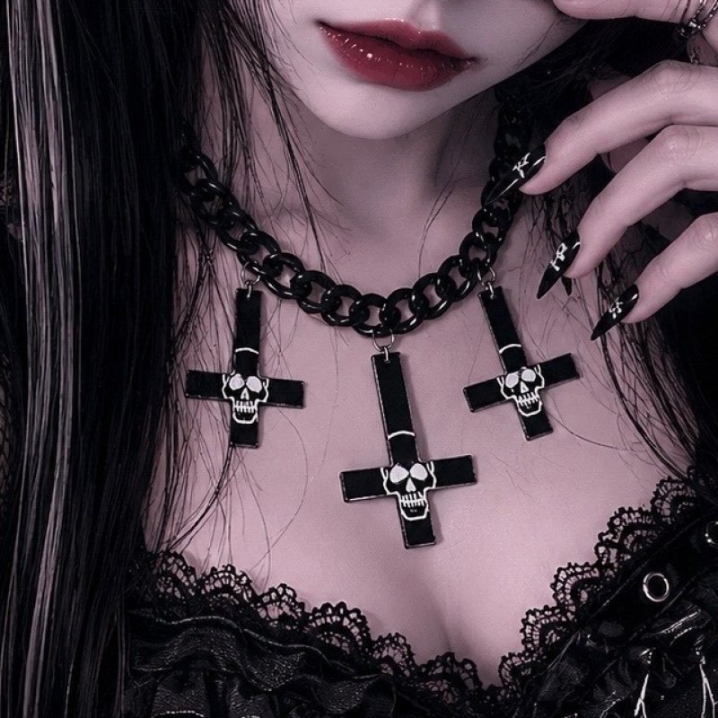 🔥SALE🔥Inverted Cross / Skull / Black / ネックレス【KREEPSVILLE