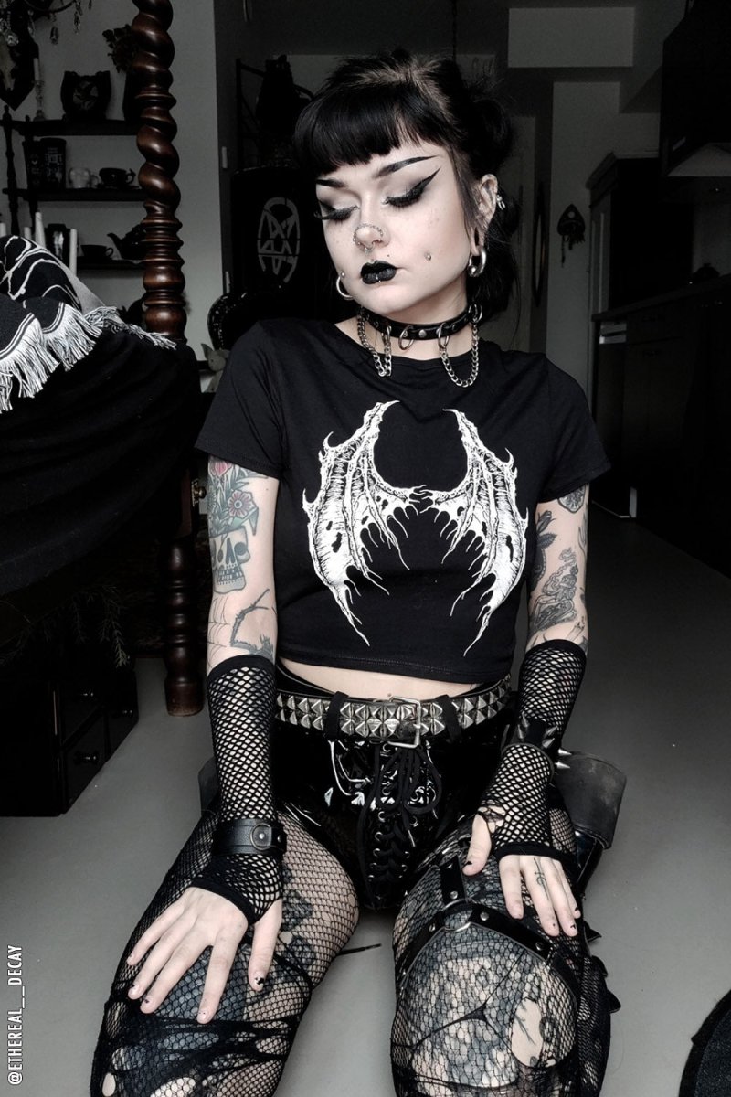 画像5: Broken Batwings Crop Top / クロップ丈 / Ｔシャツ【VampireFreaks】 (5)
