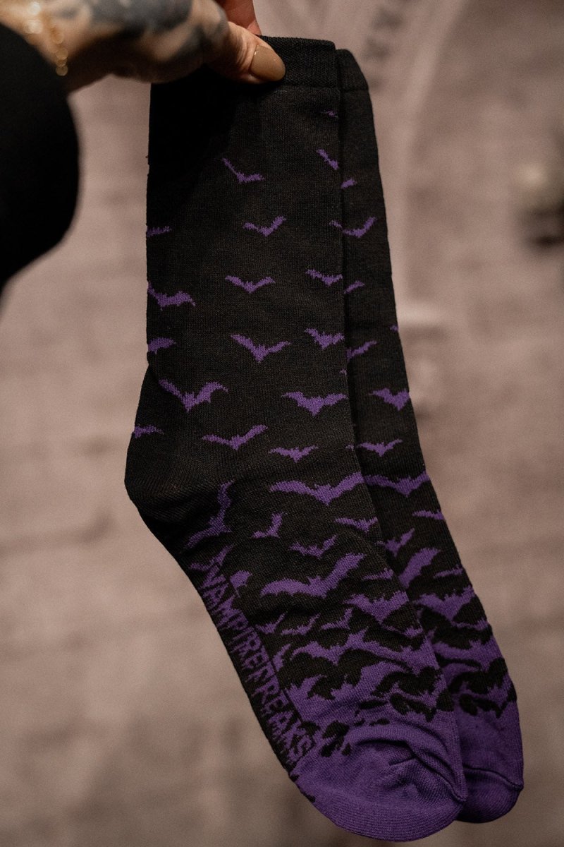 画像1: Purple Moonlight Bat Socks / ソックス【VampireFreaks】 (1)