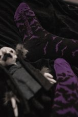 画像2: Purple Moonlight Bat Socks / ソックス【VampireFreaks】 (2)