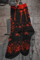 画像1: Murder Mystery Blood Splatter Socks / ソックス【VampireFreaks】 (1)