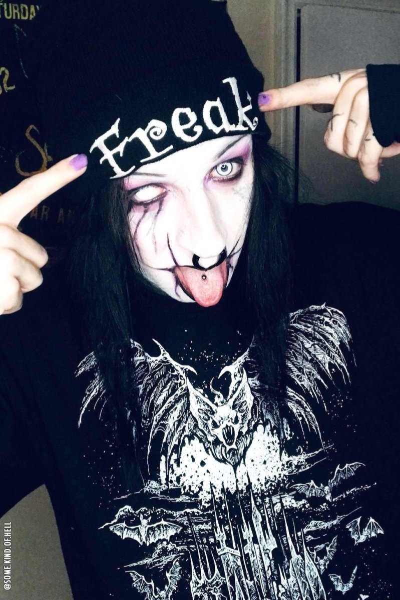画像1: Freak Beanie / ビーニー【VampireFreaks】 (1)