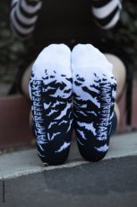 画像3: Phantom Bat Crew Socks / Black x White / ソックス【VampireFreaks】 (3)