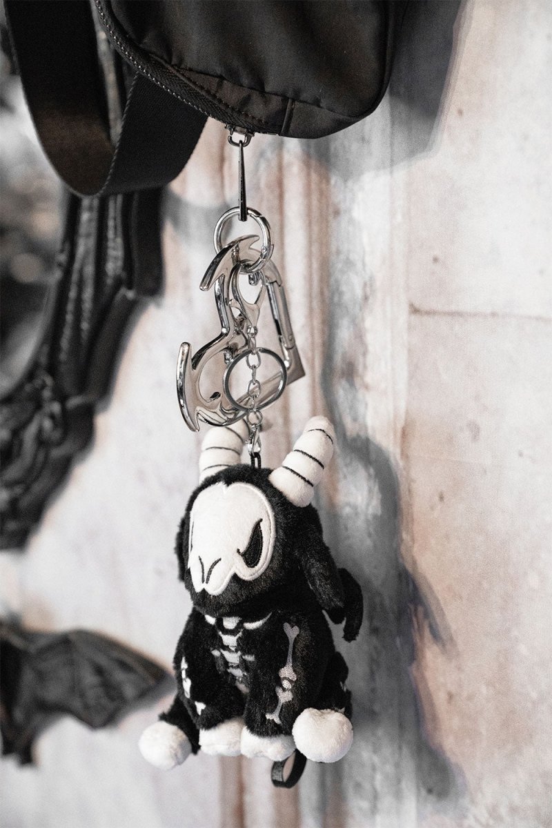 画像4: Skelegoat Plush Keychain / ヤギ / ぬいぐるみキーホルダー【VampireFreaks】 (4)
