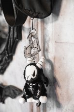 画像4: Skelegoat Plush Keychain / ヤギ / ぬいぐるみキーホルダー【VampireFreaks】 (4)