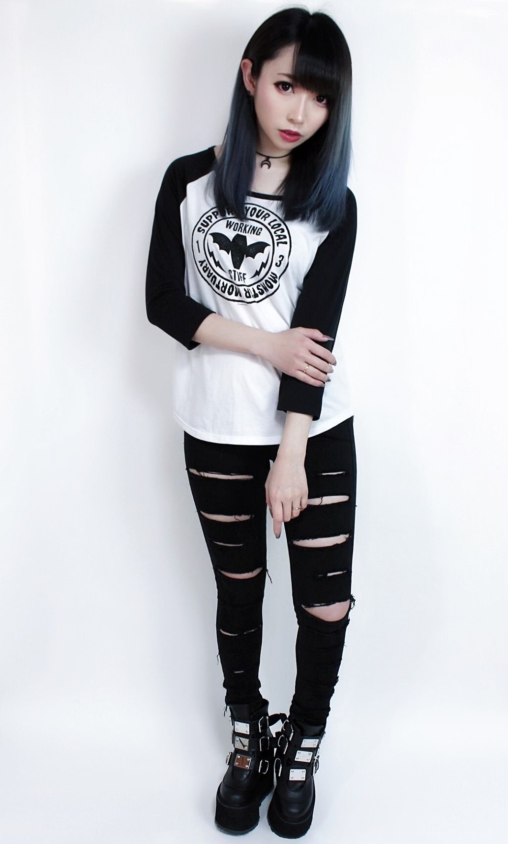 取り寄せ]SWING-105 / Black / 厚底ブーツ【DEMONIA】 | Spider